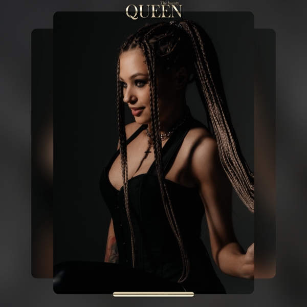 Юлия Бутакова | Charm